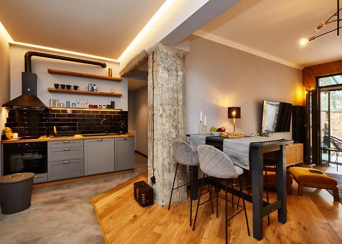 Courthouse #4 Exclusive Center Private Garden София