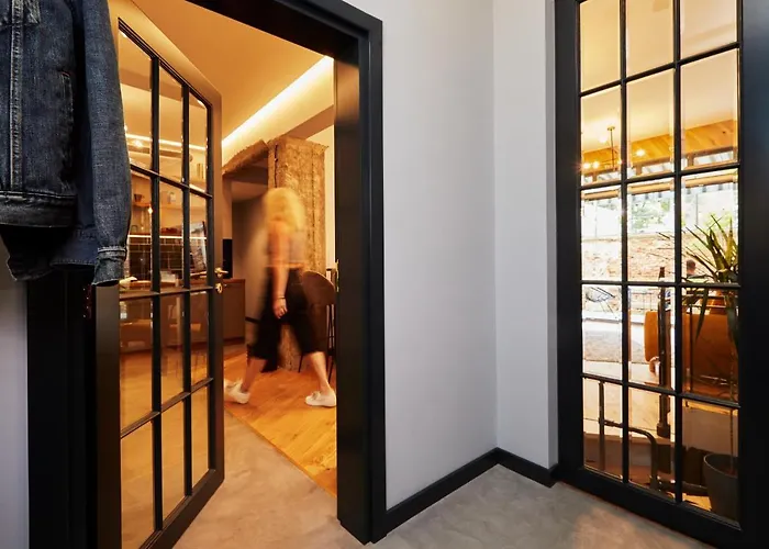 Courthouse #4 Exclusive Center Private Garden *