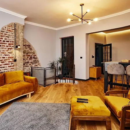 Courthouse #4 Exclusive Center Private Garden *