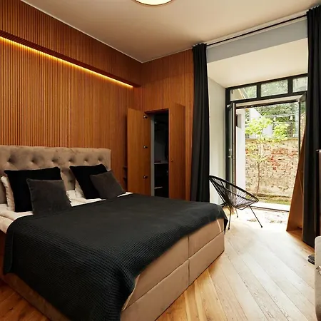 Courthouse #4 Exclusive Center Private Garden *