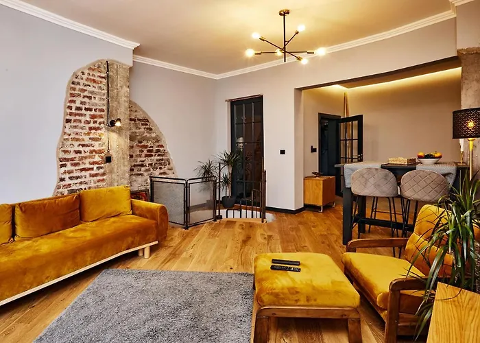 Courthouse #4 Exclusive Center Private Garden *