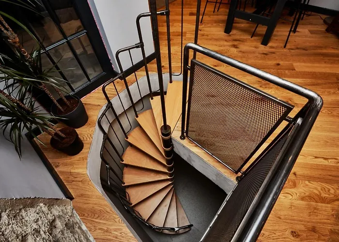 Courthouse #4 Exclusive Center Private Garden Apartment Sofia