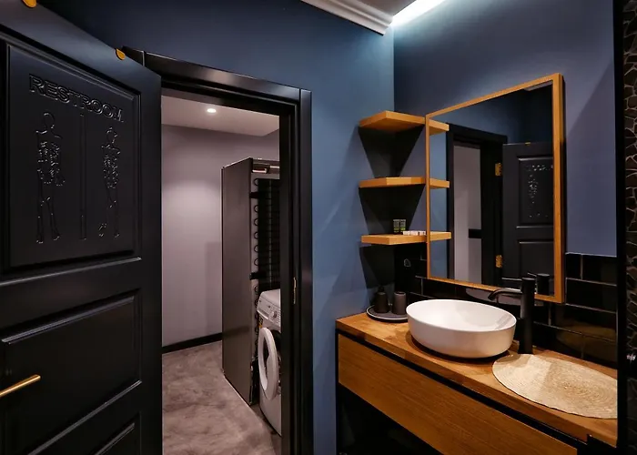 Courthouse #4 Exclusive Center Private Garden